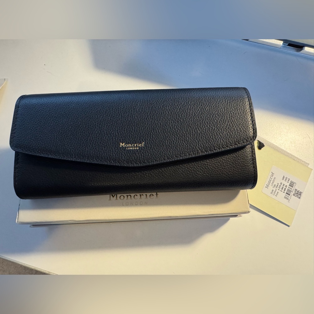 Moncrief stunning Tilley Black Leather Wallet